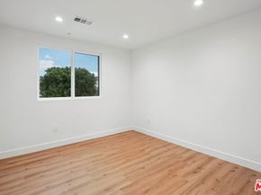 10424 Graham Avenue, Los Angeles CA 90002