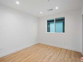 10424 Graham Avenue, Los Angeles CA 90002