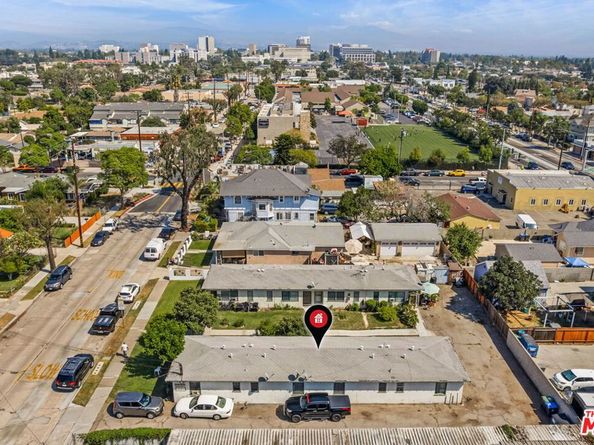 1516 W 5th Street, Santa Ana CA 92703