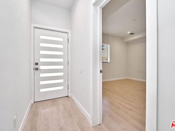 1143 Irolo Street, Los Angeles CA 90006