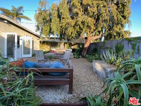 1819 Euclid Street, Santa Monica CA 90404