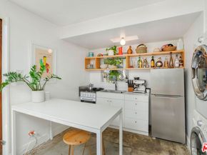 1819 Euclid Street, Santa Monica CA 90404