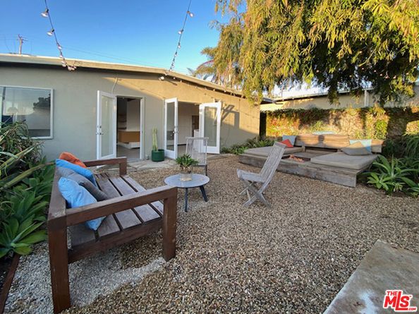 1819 Euclid Street, Santa Monica CA 90404