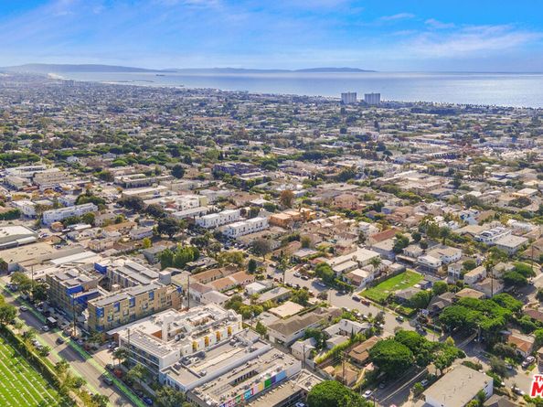 1819 Euclid Street, Santa Monica CA 90404