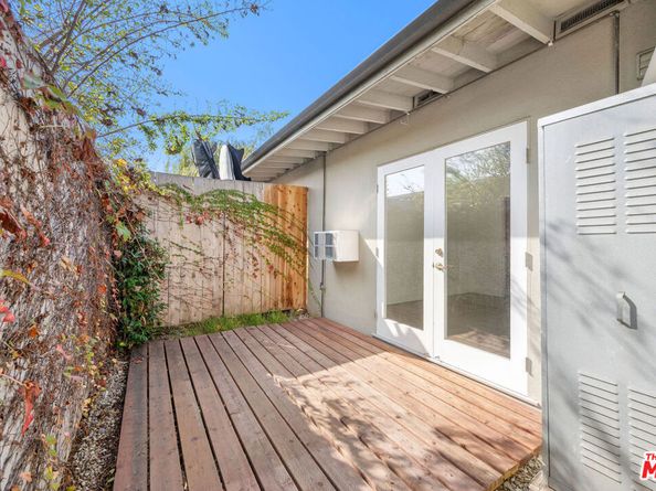 1819 Euclid Street, Santa Monica CA 90404