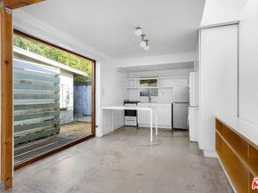 1819 Euclid Street, Santa Monica CA 90404