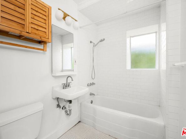 1819 Euclid Street, Santa Monica CA 90404