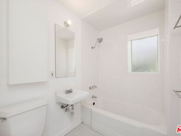 1819 Euclid Street, Santa Monica CA 90404