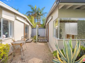 1819 Euclid Street, Santa Monica CA 90404