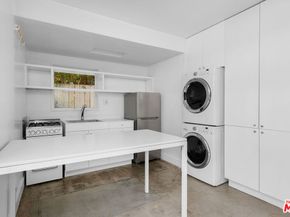 1819 Euclid Street, Santa Monica CA 90404