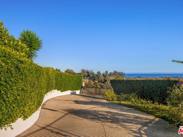 6271 Zuma Mesa Drive, Malibu CA 90265