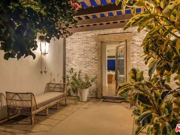 6271 Zuma Mesa Drive, Malibu CA 90265