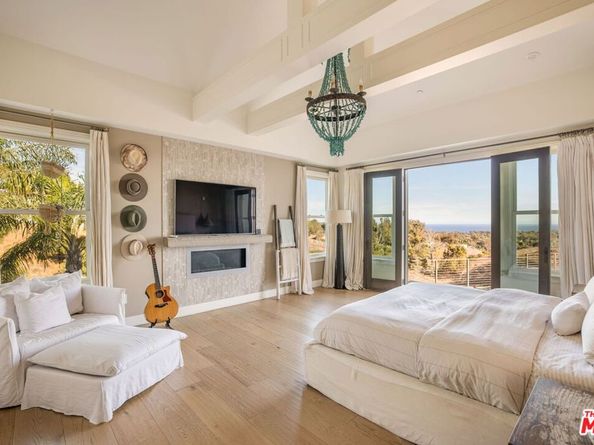 6271 Zuma Mesa Drive, Malibu CA 90265