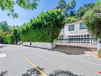 2563 Hutton Drive