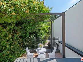 2563 Hutton Drive, Beverly Hills CA 90210