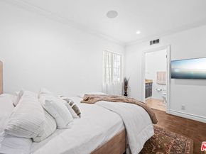 2563 Hutton Drive, Beverly Hills CA 90210