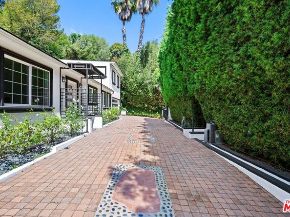 2563 Hutton Drive, Beverly Hills CA 90210