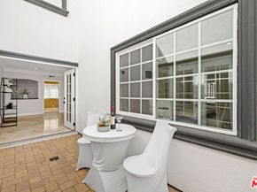 2563 Hutton Drive, Beverly Hills CA 90210