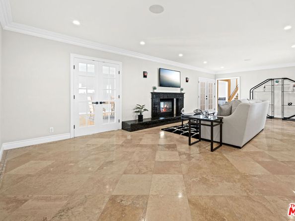 2563 Hutton Drive, Beverly Hills CA 90210