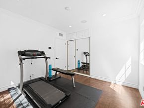 2563 Hutton Drive, Beverly Hills CA 90210