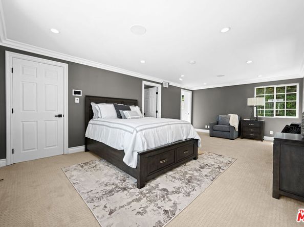 2563 Hutton Drive, Beverly Hills CA 90210