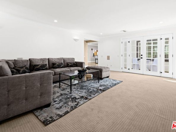 2563 Hutton Drive, Beverly Hills CA 90210