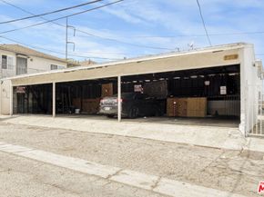 7208 S La Cienega Boulevard, Inglewood CA 90302