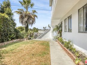 7208 S La Cienega Boulevard, Inglewood CA 90302