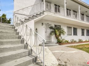 7208 S La Cienega Boulevard, Inglewood CA 90302