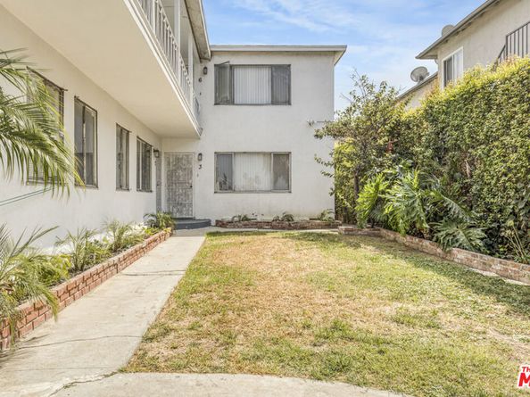 7208 S La Cienega Boulevard, Inglewood CA 90302