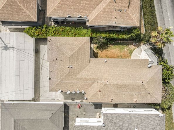 7208 S La Cienega Boulevard, Inglewood CA 90302