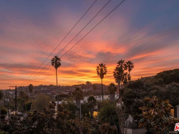 7320 Hawthorn Avenue 207, Los Angeles CA 90046