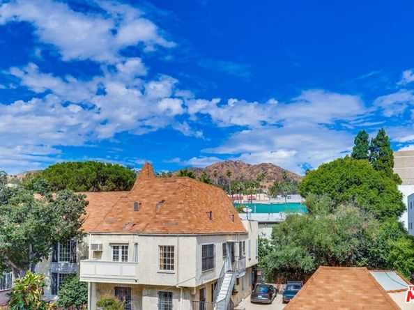 7320 Hawthorn Avenue 207, Los Angeles CA 90046