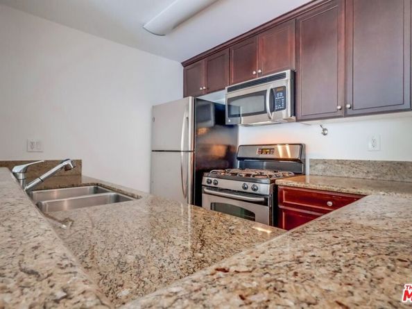 7320 Hawthorn Avenue 207, Los Angeles CA 90046