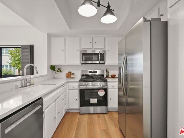 1655 Greenfield Avenue 3, Los Angeles CA 90025