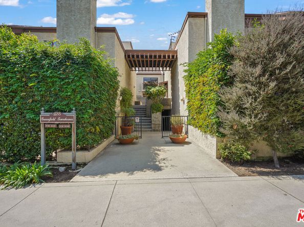 1655 Greenfield Avenue 3, Los Angeles CA 90025