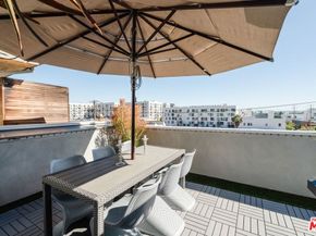 6732 W HEPBURN Way, Los Angeles CA 90038