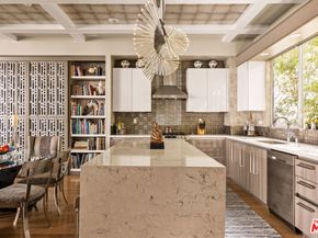 6732 W HEPBURN Way, Los Angeles CA 90038