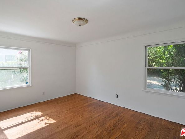 2365 Las Lunas Street, Pasadena CA 91107