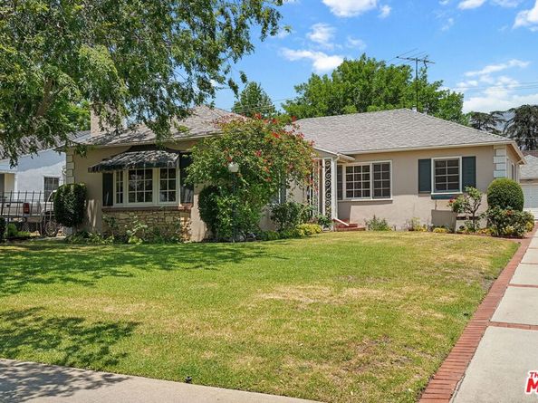 2365 Las Lunas Street, Pasadena CA 91107