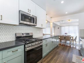 9806 S Van Ness Avenue, Los Angeles CA 90047