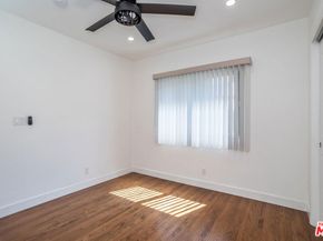 9806 S Van Ness Avenue, Los Angeles CA 90047