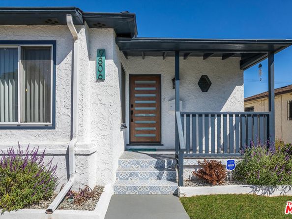 9806 S Van Ness Avenue, Los Angeles CA 90047