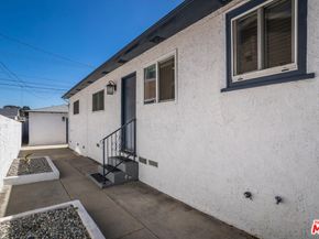 9806 S Van Ness Avenue, Los Angeles CA 90047