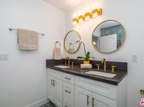 9806 S Van Ness Avenue, Los Angeles CA 90047