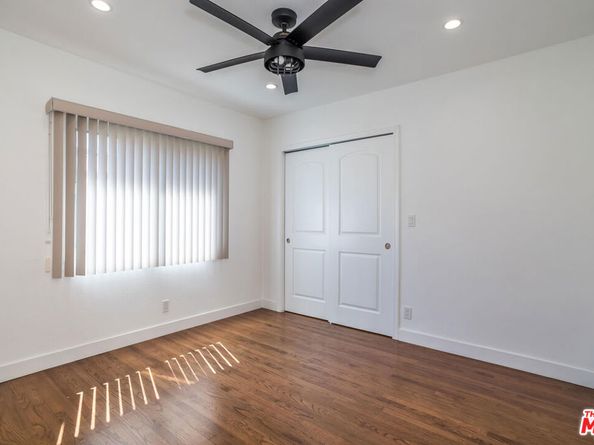 9806 S Van Ness Avenue, Los Angeles CA 90047