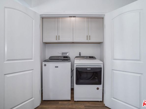 9806 S Van Ness Avenue, Los Angeles CA 90047