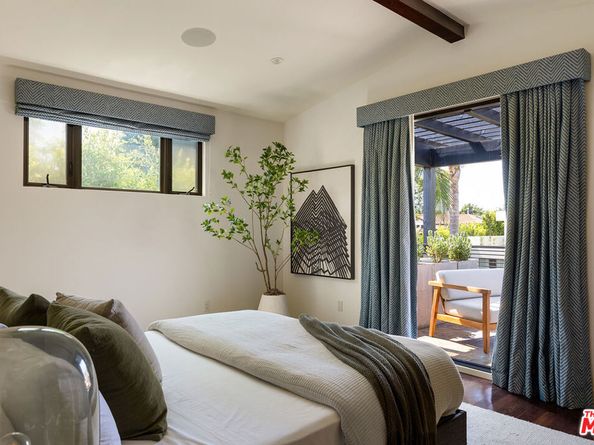 414 N La Jolla Avenue, Los Angeles CA 90048