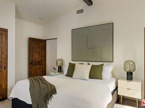 414 N La Jolla Avenue, Los Angeles CA 90048