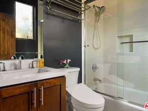 414 N La Jolla Avenue, Los Angeles CA 90048